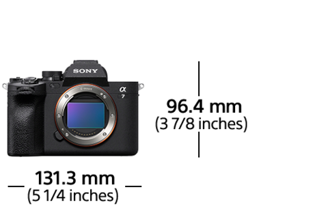 Vista frontale della fotocamera con Larghezza 131,3mm (5 1/4 pollici) e Altezza 96,4mm (3 7/8 pollici)